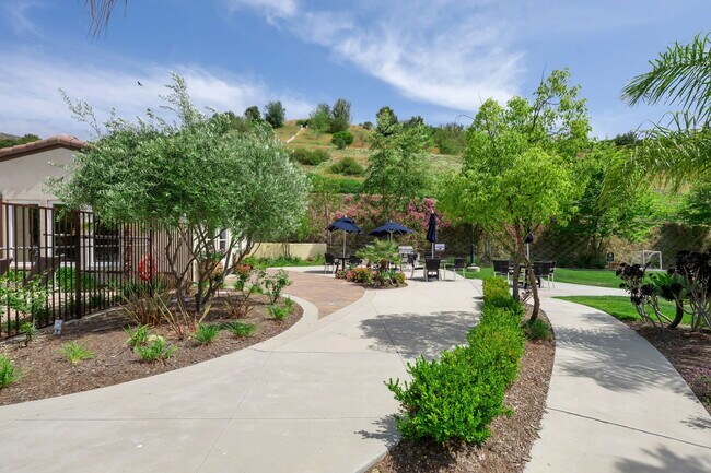 Building Photo - 4378 Paxton Pl