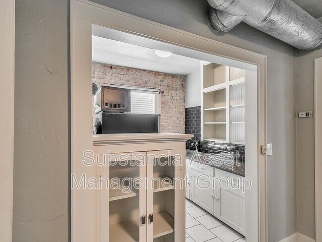 Building Photo - 429 NW 11th St