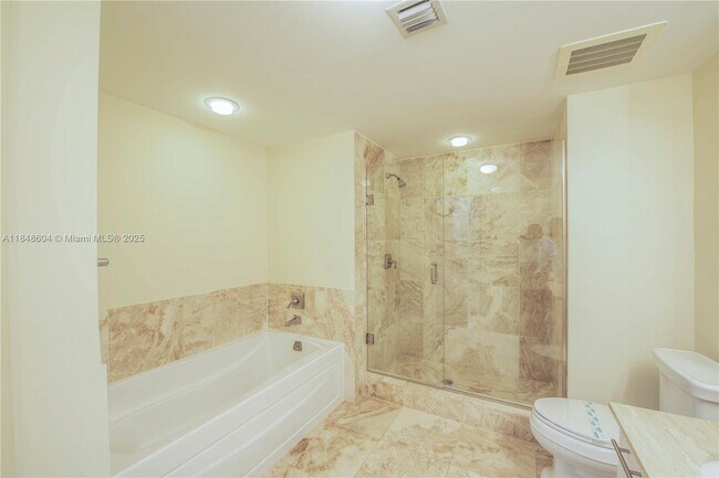 Building Photo - 510 NW 84th Ave