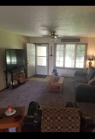 Building Photo - 14125 W Katriene Dr