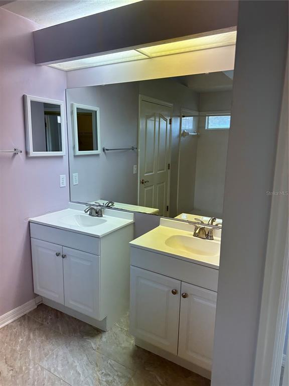 Building Photo - 1435 NW 100th Terrace