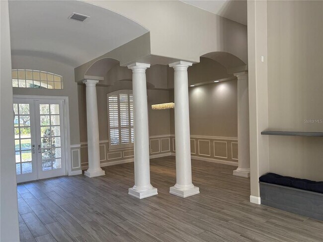 Building Photo - 3265 Hidden Lake Dr