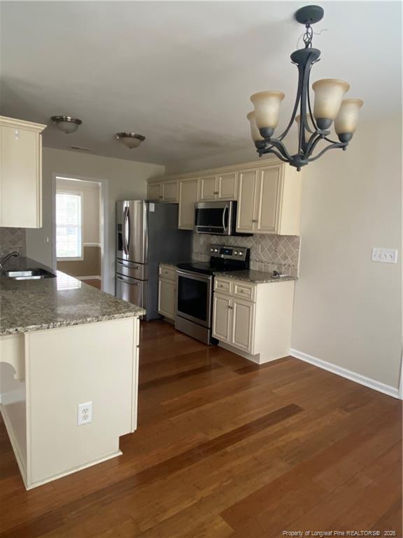 Building Photo - 50 Breezewood Dr