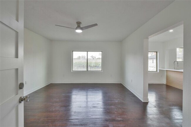 Building Photo - 4203 Rusk St