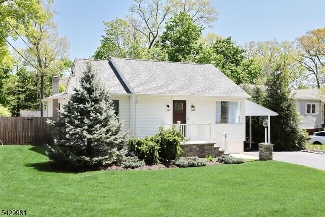 Building Photo - 28 Minnehaha Blvd