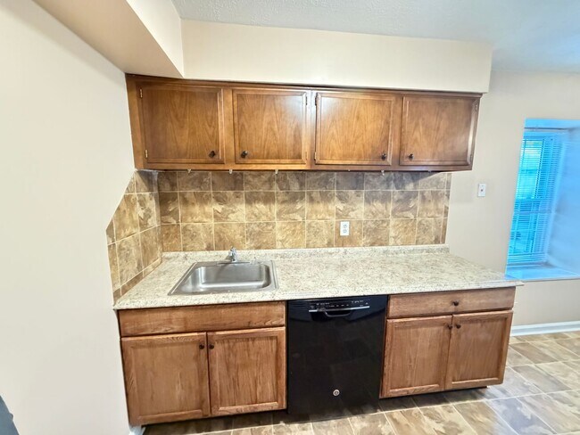 Building Photo - 4401 Landside Dr