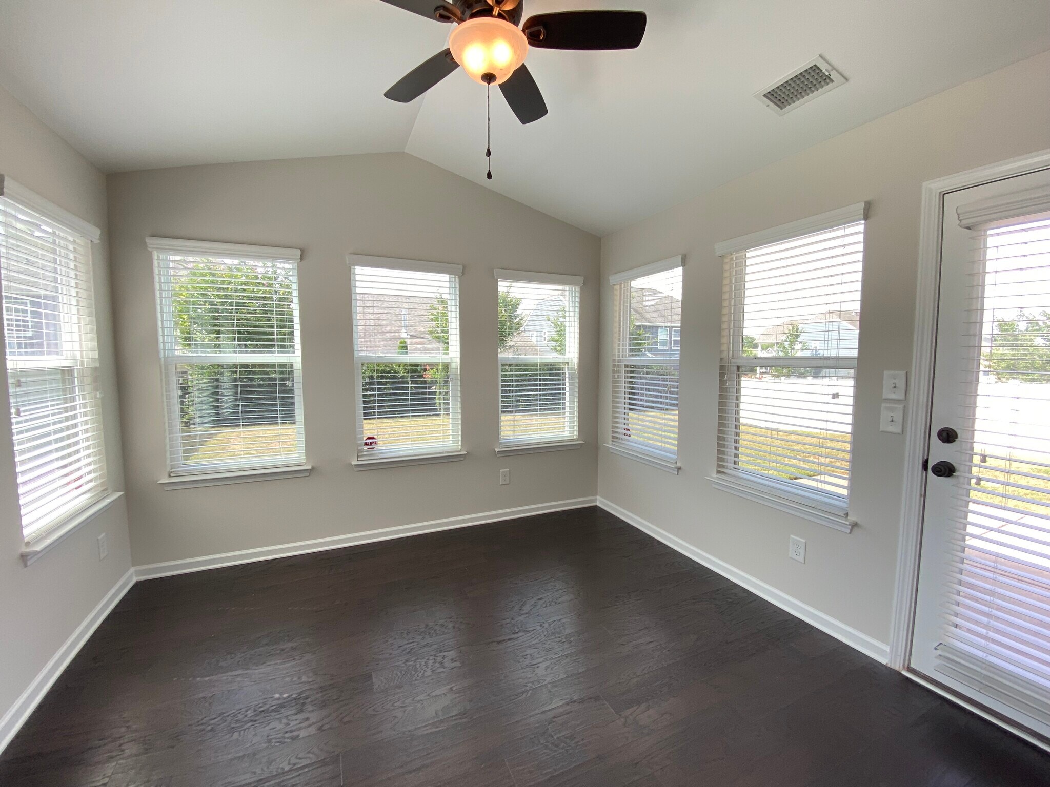 Sunroom - 2076 Waverly Ct