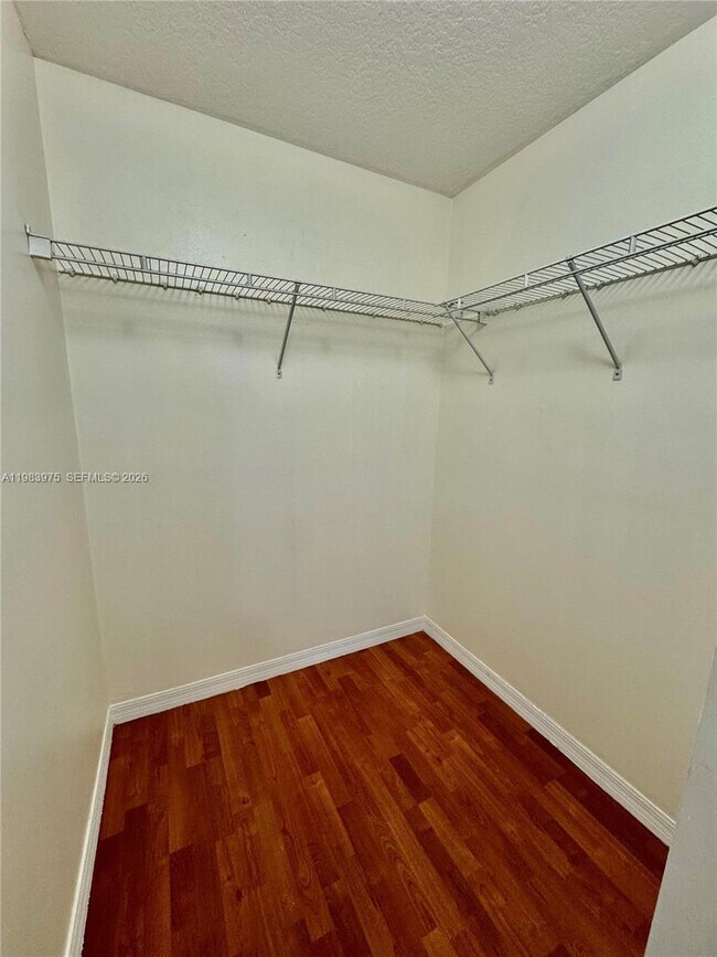 Building Photo - 6520 NW 114th Ave