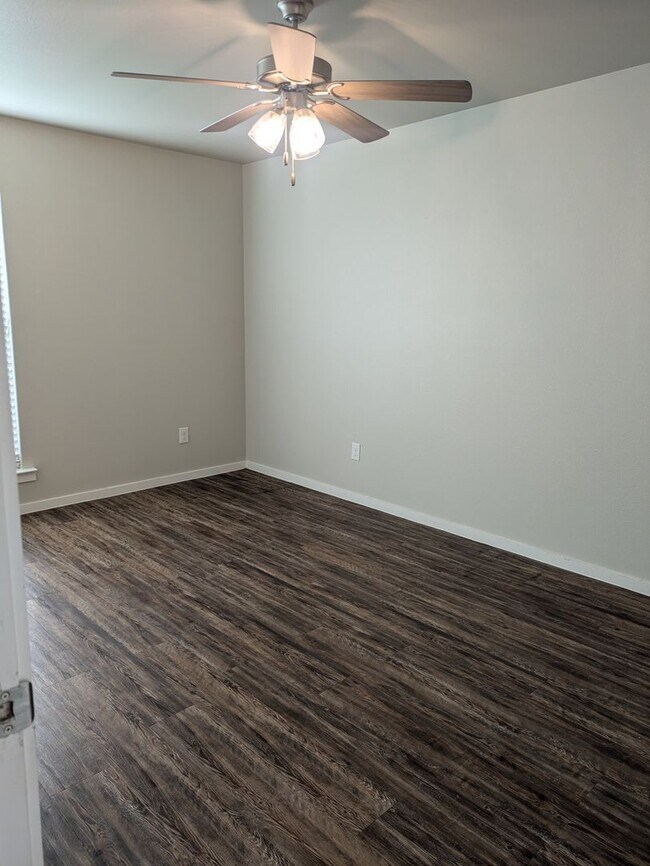 Building Photo - 2101 Lubbock