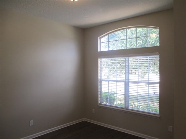 Building Photo - 940 Steeple Chase Ln