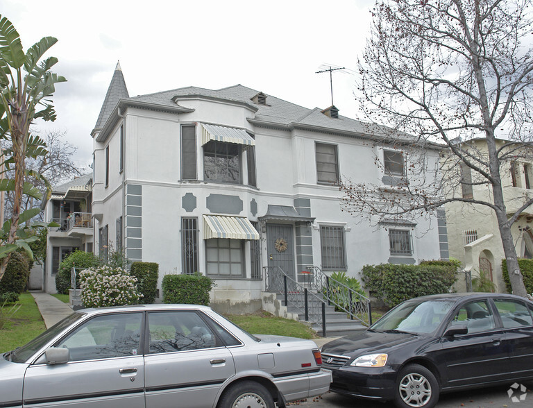 Primary Photo - Fairfax Flats