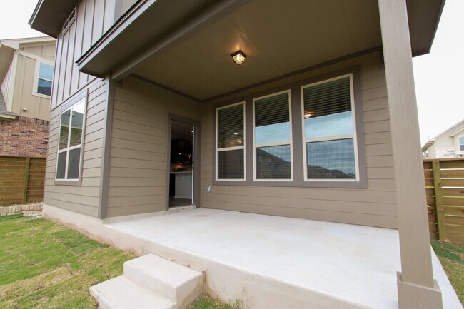 Building Photo - Newly Built 3 Bedroom, 2.5 Bath House in Round Rock's University Park Villas