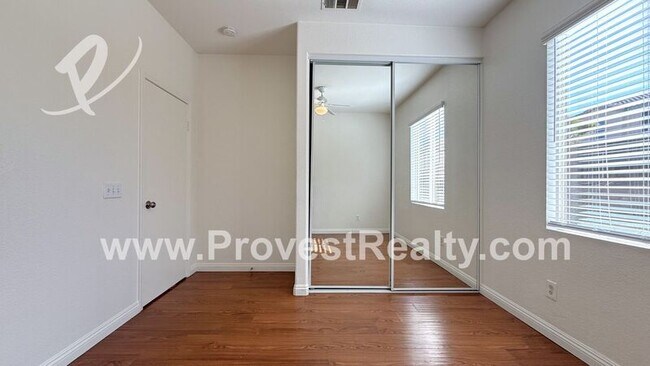 Building Photo - 13171 La Crescenta Ave