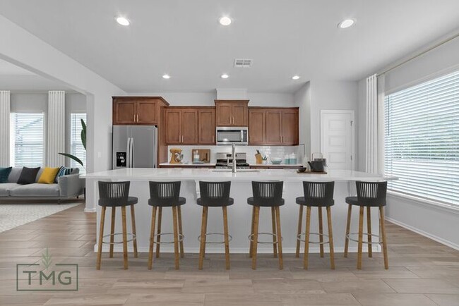 Building Photo - New Listing! Enclave at Parker Village!