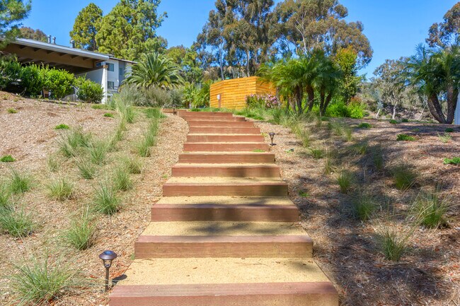 Building Photo - 1780 S El Camino Real