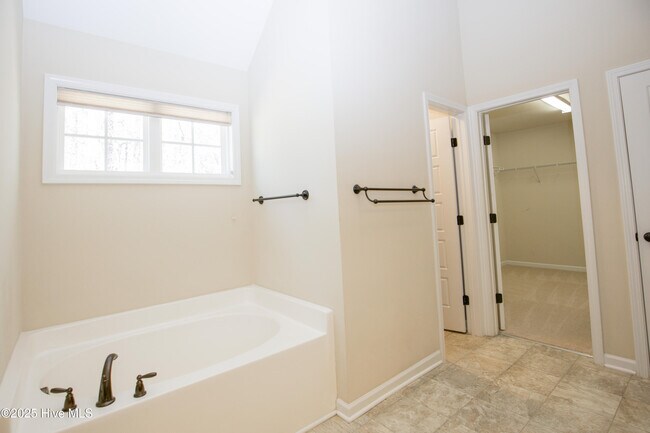 Building Photo - 130 Timberhurst Ct