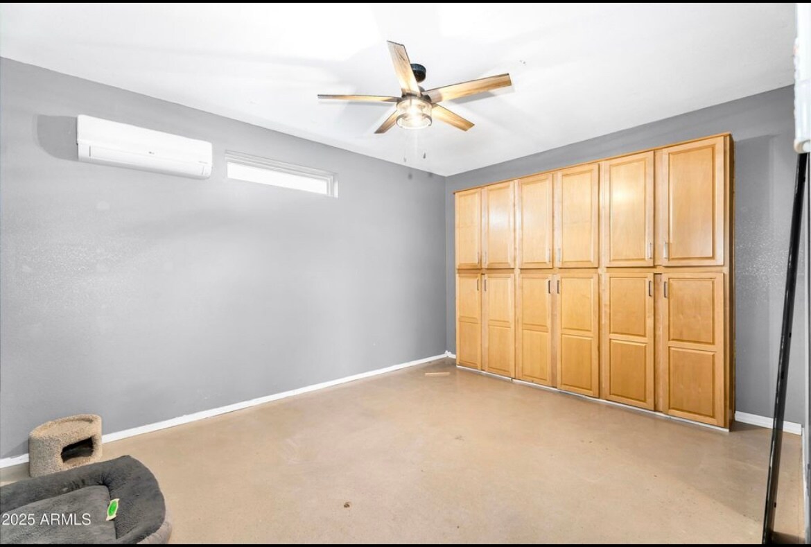 Building Photo - 15482 S Sequoia Cir