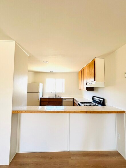 Building Photo - 6688 National Park Dr