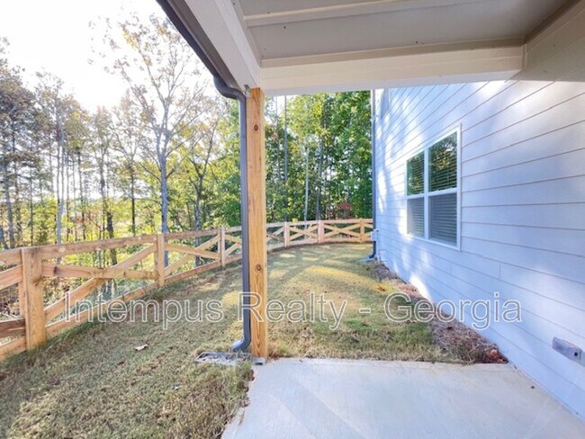 Building Photo - 44 Garnet Dr