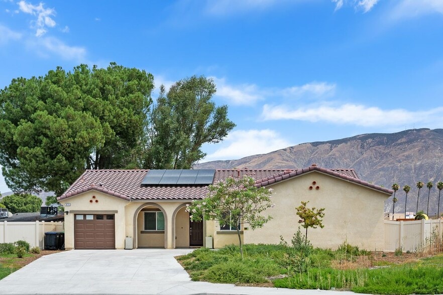 Building Photo - 475 Camellia Way