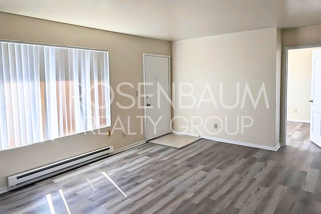 Primary Photo - Charming 2-bedrooms, 1-bath downstairs apa...