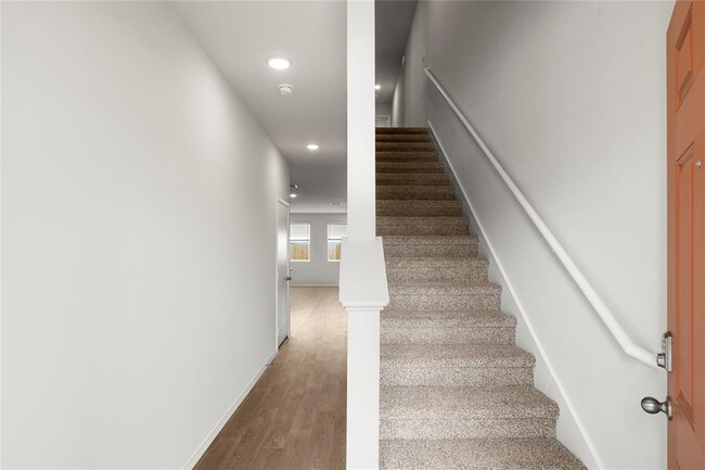 Building Photo - 206 Jackson Dr