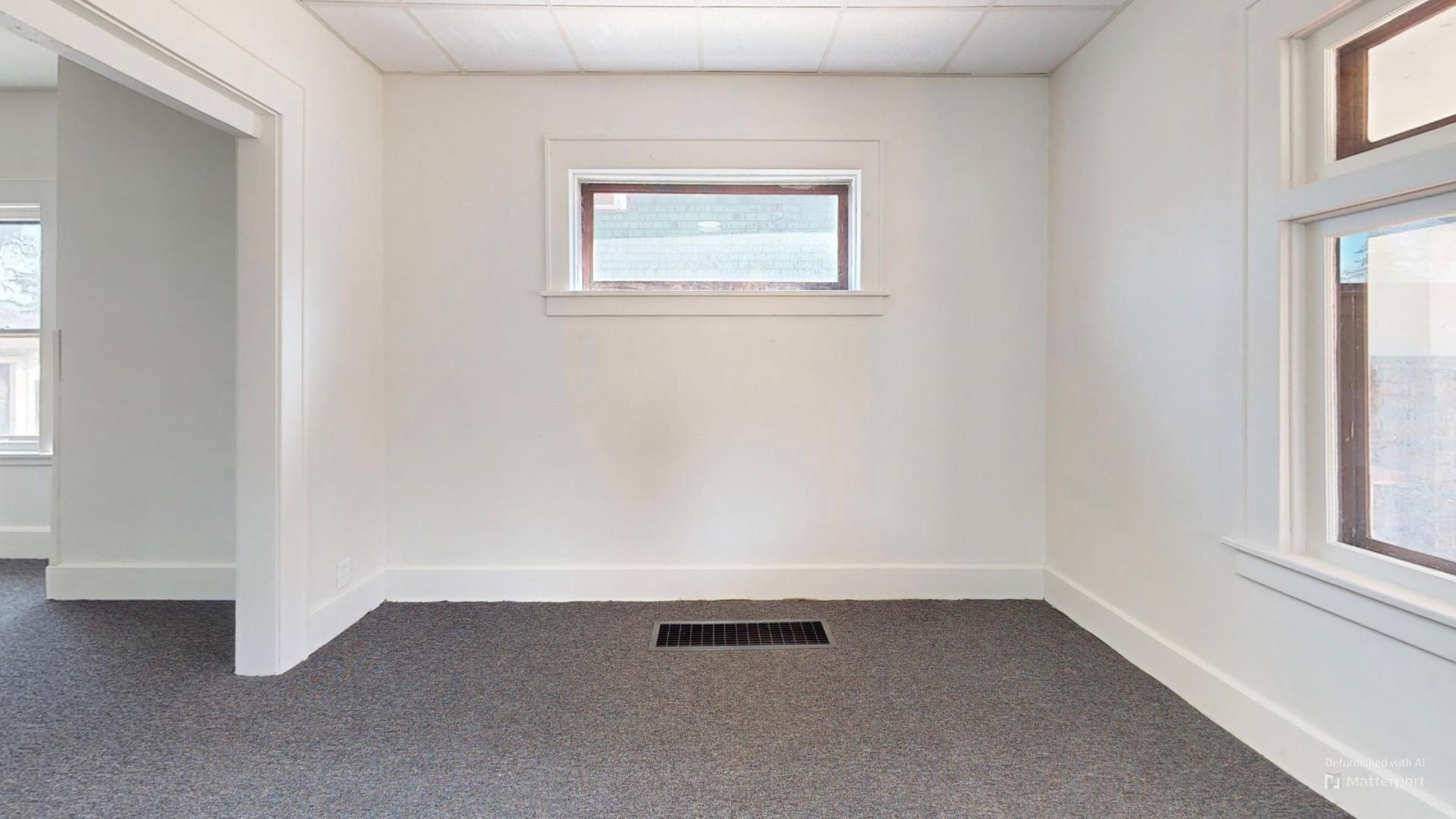 Building Photo - 109 W Ely St