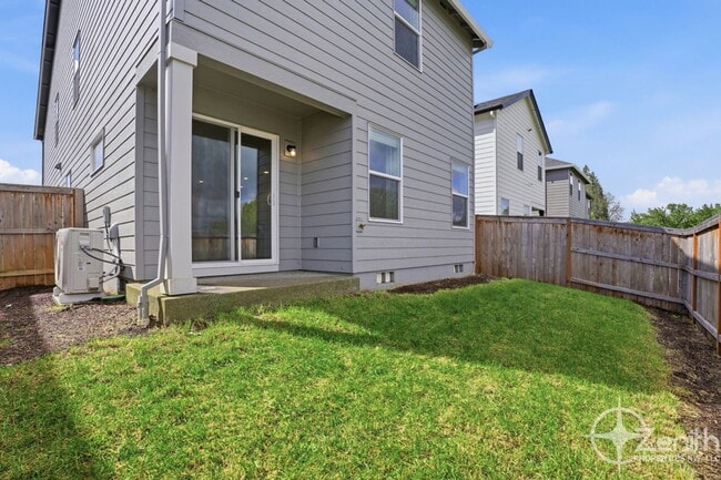 Building Photo - 2030 NW 14th St