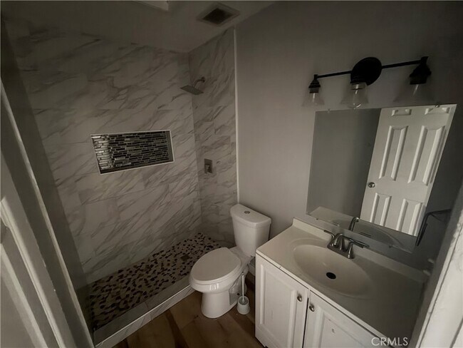 Building Photo - 1459 S Euclid Ave