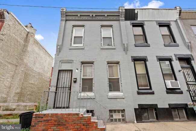 Building Photo - 2352 N Colorado St