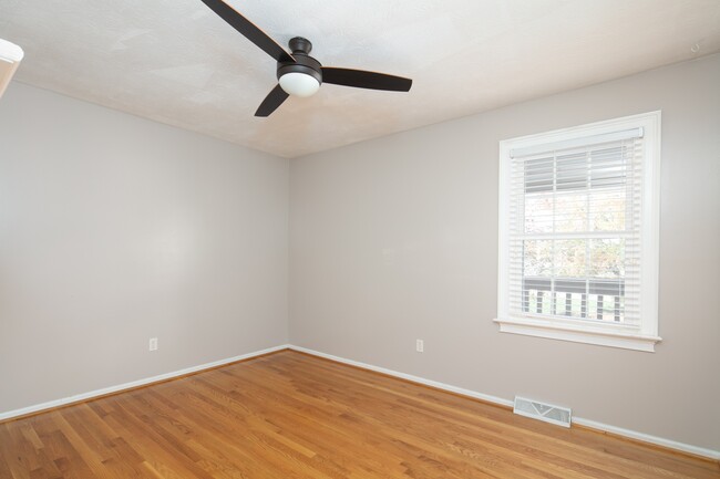Building Photo - 3438 Snaffle Rd