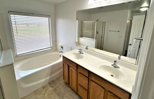 Building Photo - 46903 S 15th Dr