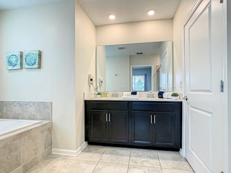 Building Photo - 1159 Challenge Dr