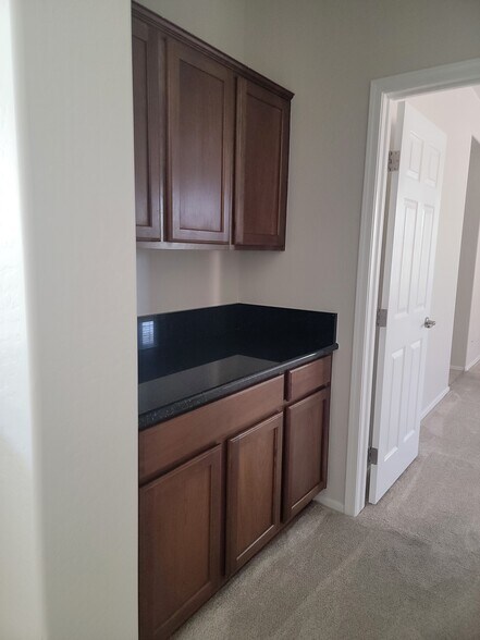 Built-in Storage (by Master Bedroom) - 5346 W Chisum Trl