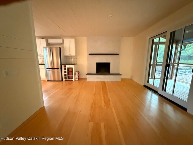 Building Photo - 25 Boggs Hill Rd