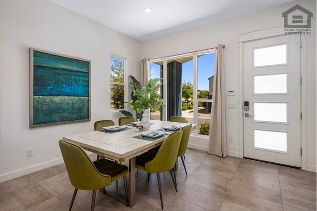 Building Photo - 3Bed/2.5Bath Beautifully Furnished or Unfurnished Home in Goodyear! -- MODERN FINISHES!