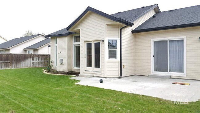 Building Photo - 1878 W Eagle Mountain Dr