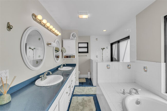 Building Photo - 11266 NW 10th Pl