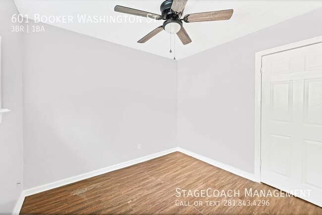 Building Photo - 601 Booker T Washington St