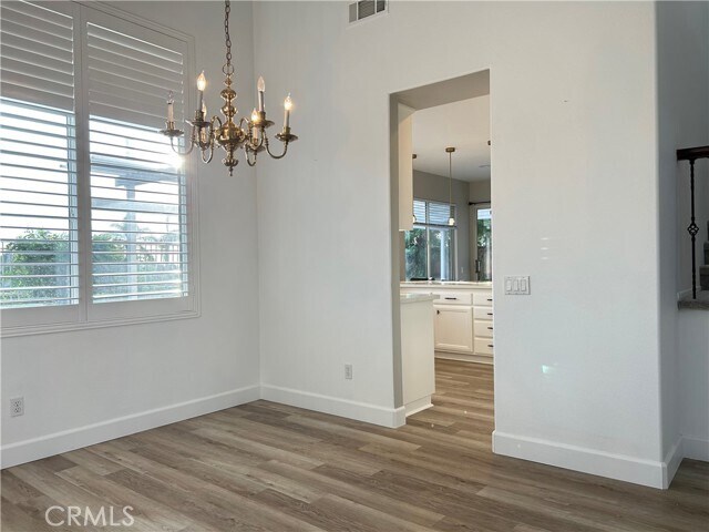 Building Photo - 10 Via Onza