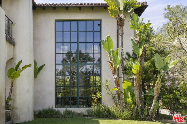 Building Photo - 361 Fordyce Rd