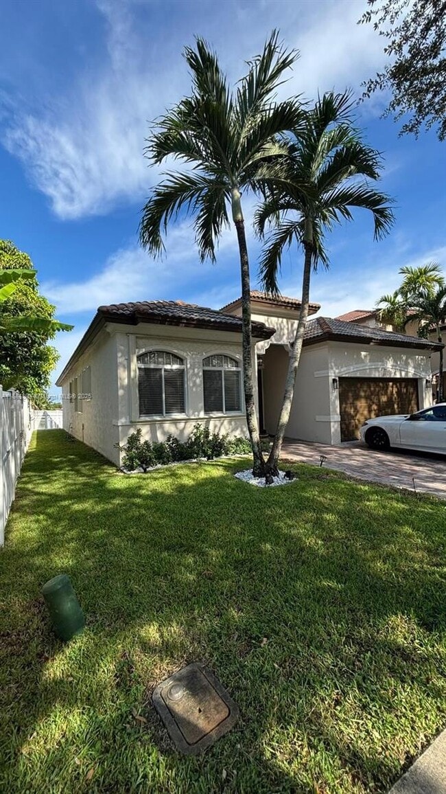Building Photo - 3015 SW 135th Ave