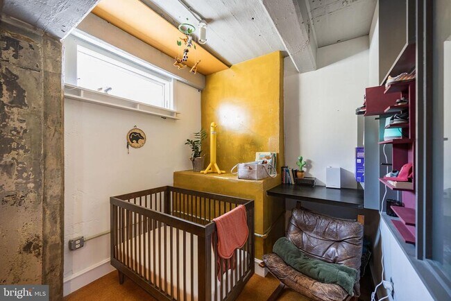 Building Photo - 144-50 W Laurel St