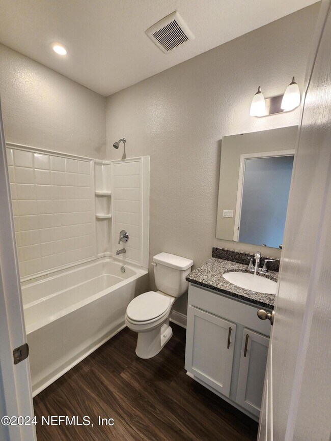 Building Photo - 2599 Lantana Ln