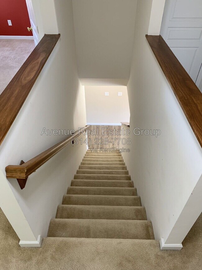 Building Photo - 554 Parkgate Dr