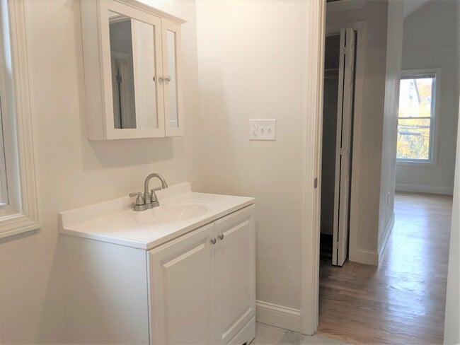 Building Photo - 44 Cogswell Ave