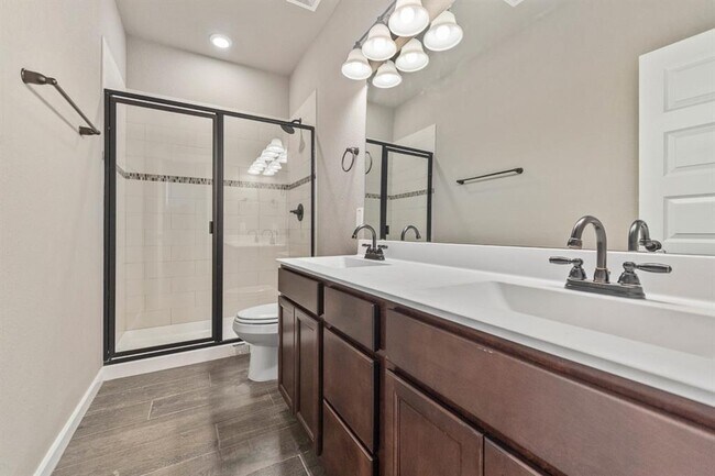 Building Photo - 9732 Grosbeak Ln