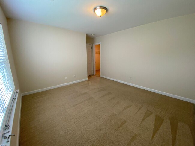 Building Photo - 144 Somersby Blvd
