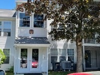 Building Photo - 10 Walden Dr