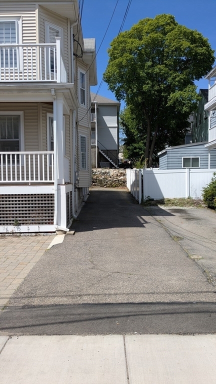 Building Photo - 162-164-164 Langdon Ave